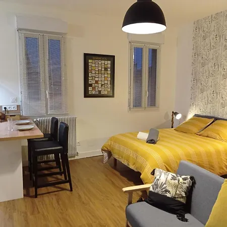 Апартаменты Le Girond'inn Либурн